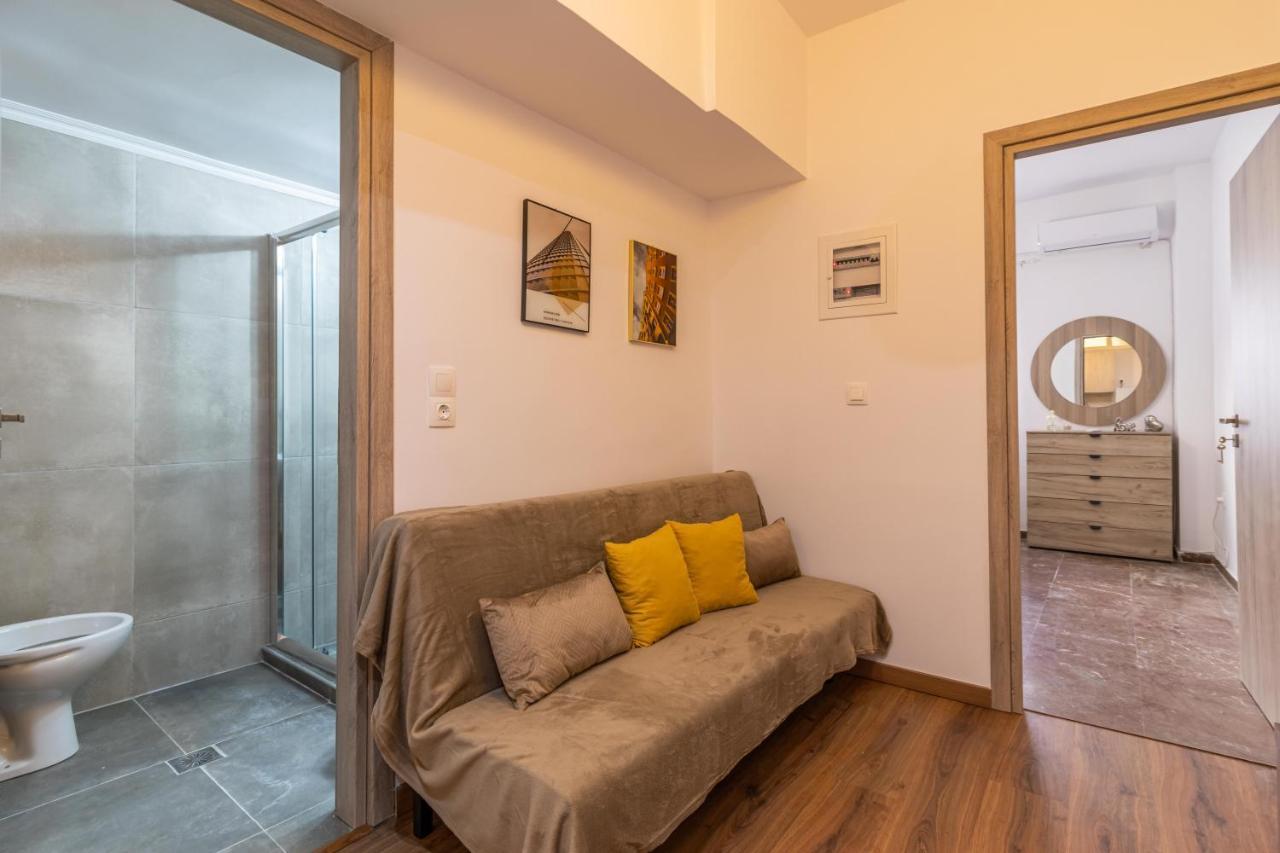 Korinthos Downtown Apartment Esterno foto