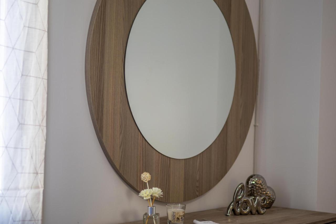 Korinthos Downtown Apartment Esterno foto