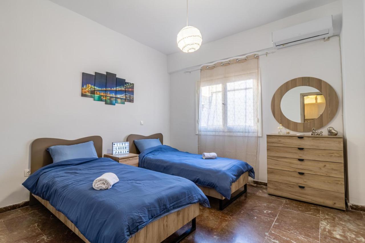 Korinthos Downtown Apartment Esterno foto